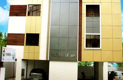 Visakhapatnam Cabin | Vaibhav Inn - Luxury budget stay