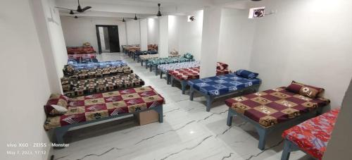 Deoghar Hotel | Vaidehi Inn-A Unit of vaidehi guest house
