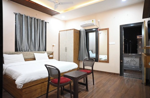 Bareli Resort | Vaishnavi Resort