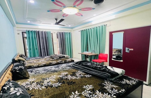 Faizabad Hotel | Vandana Palace