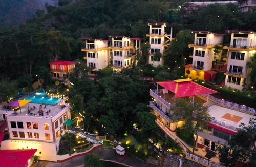 Paliyal Gaon Hotel | Veda5 Ayurveda And Yoga Retreat