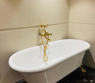 Jabalpur Hotel | Vetiver Grand