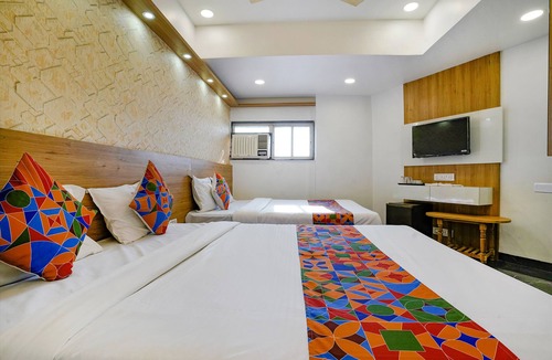 Wagholi Hotel | Via Stay Inn