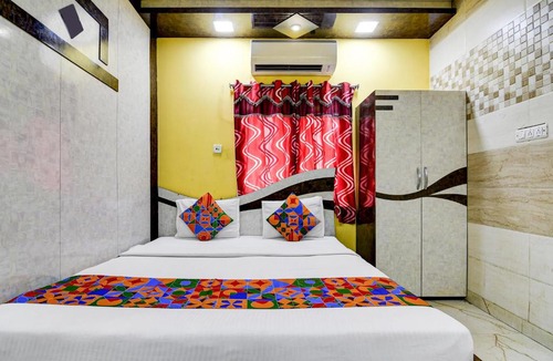 Kolkata Hotel | Via Trivedi Tower
