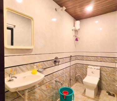 Kadadhe House | Vikas Boat Club and Resort