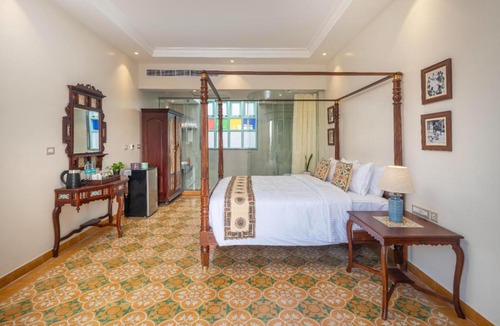 White Town Hotel | Villa Kouga