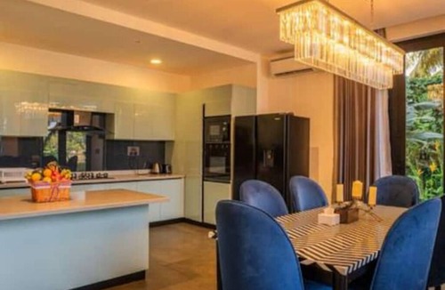 Nagoa Villa | Vilmaris Sundowner Party Villa 5BR Pvt Pool
