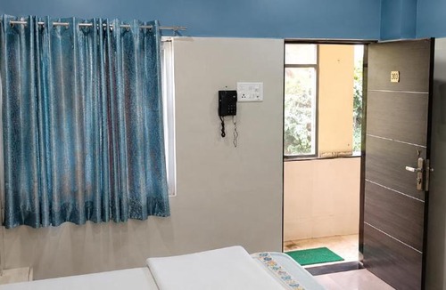 Daulatabad Hotel | Vishwa hotel and lodging