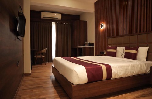 Surat Hotel | Vivotel Hotel Surat