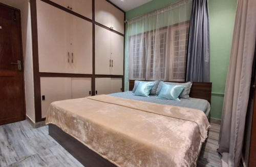 Triplicane Apartment | WalkUp Entire 2BHK Apartment