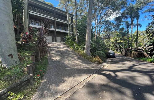 Sydney House | Water view modern 2 bedrooms apartment in Palm Beach