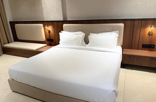 Indore Hotel | WATERLILY HOTEL
