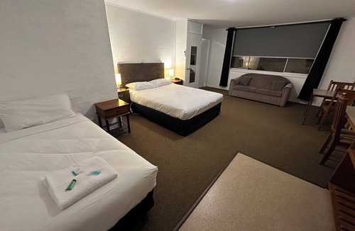 Wedderburn Hotel | Wedderburn Goldseeker Motel