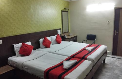 Chinar Park Hotel | Welcome Regency