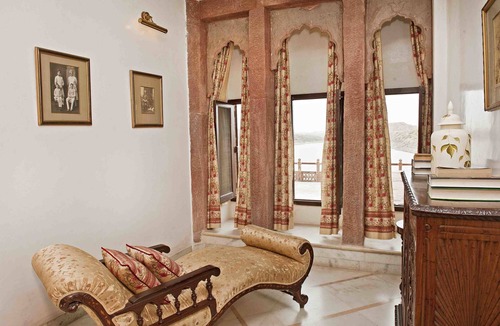 Mandore Hotel | WelcomHeritage Bal Samand Lake Palace