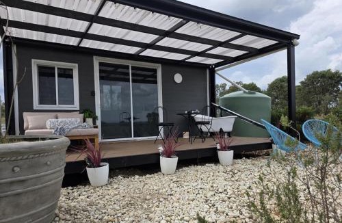 Lovedale Apartment | Whispering Vines