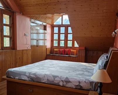 Rampur House | White Clover Retreat
