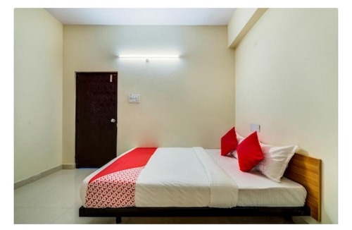 Gachibowli Hotel | White house budjet hotel