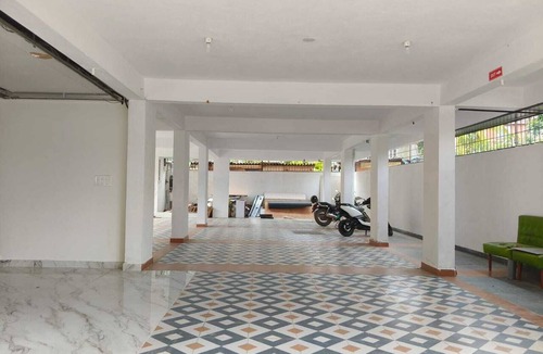 Domlur Hotel | Whitecubee