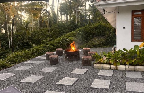 Krishnagiri Resort | Wonderful 4-bedroom resort with AC in peaceful Sultan Bathery