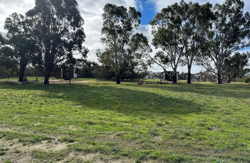 Willalooka House | Xmas Rocks - Paddock Pod by Tiny Away