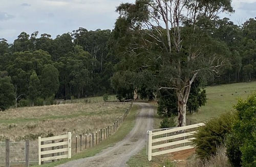 Castella House | Yarra Valley Dream Country Escape - 10 mins from Yarra Glen
