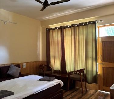 Tabo Hotel | Zamling Donkhang Tabo