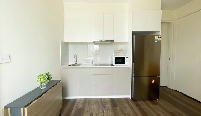 1BR Studio with Wi-Fi & Parking in Denman Prospect