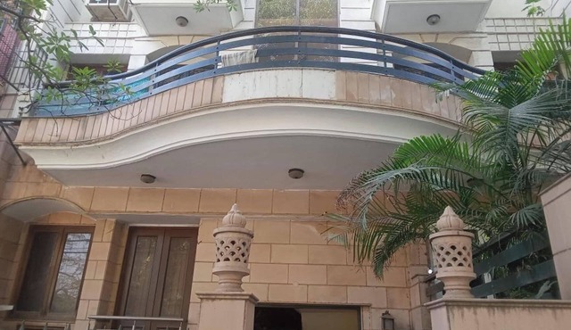 2 Bed Apartment Sleeps 4 With Parking New Delhi