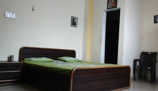 2 bed room apartment in prime location