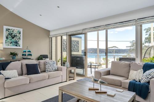 3-Bed with Beach Views and Entertainment Area in Surf Beach
