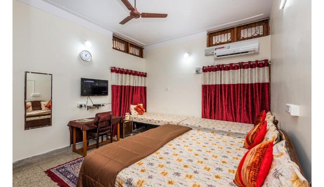 3 BHK Entire Homestay-Comfortable for Family or Group at Jaiswal Homestay