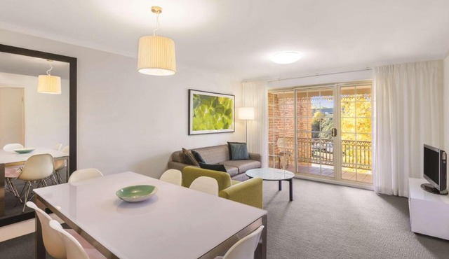 Adina Serviced Apartments Canberra Kingston in Canberra