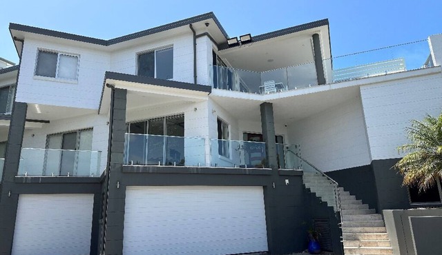 After Twelve Somewhere - A Luxury Northern Beaches Escape