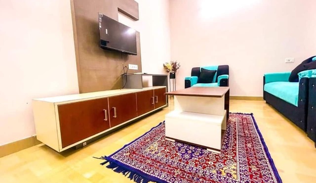 Aishwaryam Hotel and Service Apartments