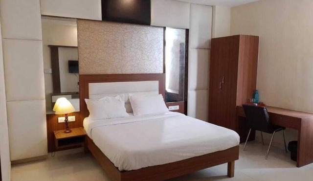 AKSHATHA HOME STAY