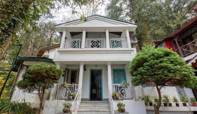 Alaya Stays The Hive Cottage