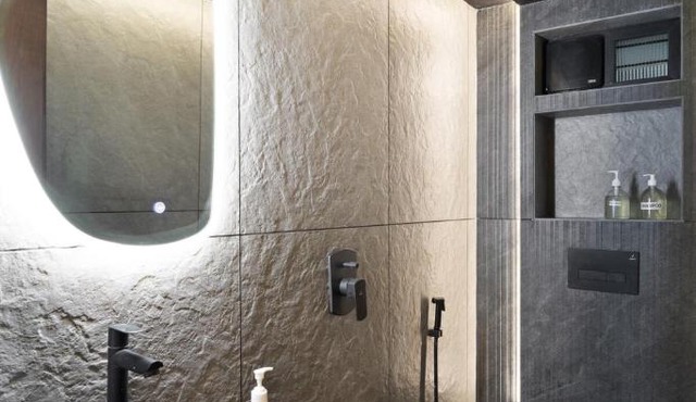 Amber 1BHK in Khar W by Square One Stays