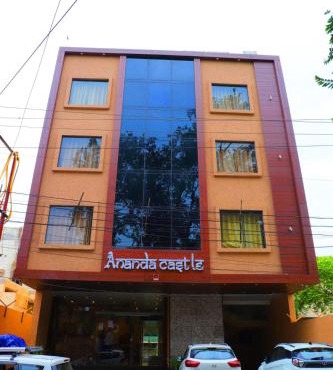 Ananda Castle in Vrindāvan