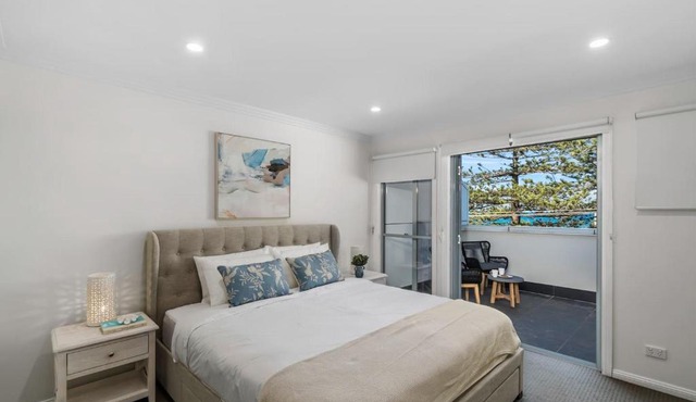 Austi Beach Escape - A Dreamy Oceanfront Haven in Austinmer