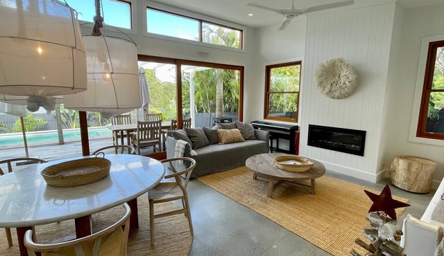 Avalon Beach House by Beach Stays in Avalon Beach