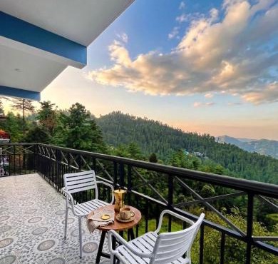 Baldeyan Breeze - Premium 2BR Apartments #Parking #private Balcony in Shimla