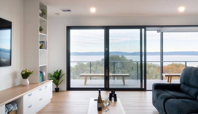 Beach Break - Freycinet Holiday Houses in Coles Bay