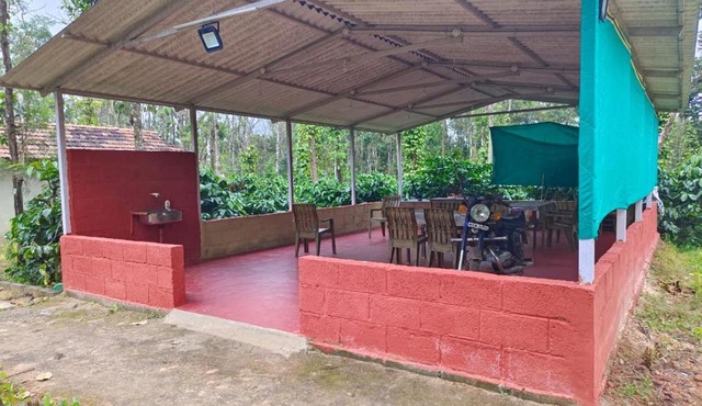 Bean & Leaf Plantation Cottage in Sakleshpur