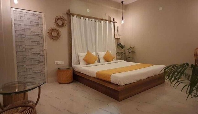 Blue Sapphire Hotel and Banquet