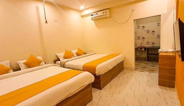 Blue Sapphire Hotel and Banquet