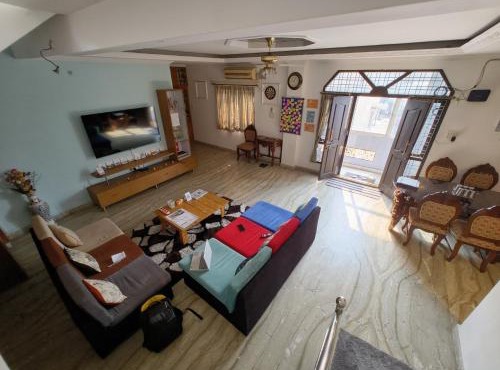 Bonjour Travellers Hostel