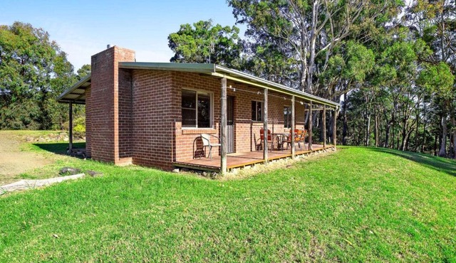 Braeside Cabin One Pinkwood in Central Tilba
