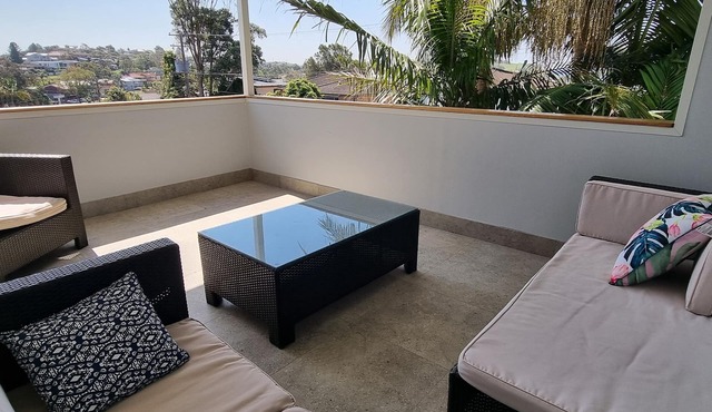 Breezes - Spacious 2 bedroom apartment near beach, Kiama Downs, South Coast NSW in Kiama Downs