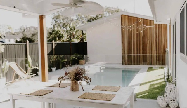 ‘Caba Riad’ Beautiful Stylish House w/ pool & creek access in Bogangar